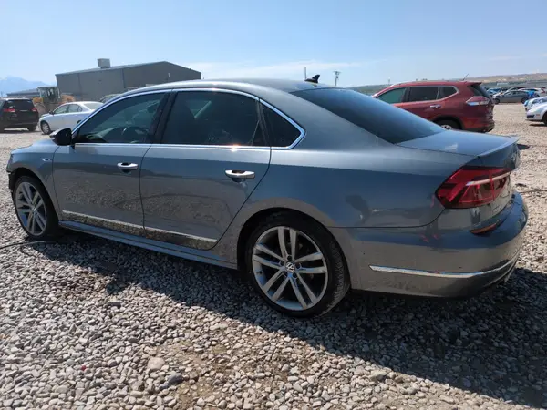 1VWDT7A39HC043060 2017 VOLKSWAGEN PASSAT - Image 2