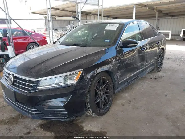 1VWDT7A39HC044693 2017 VOLKSWAGEN PASSAT - Image 2