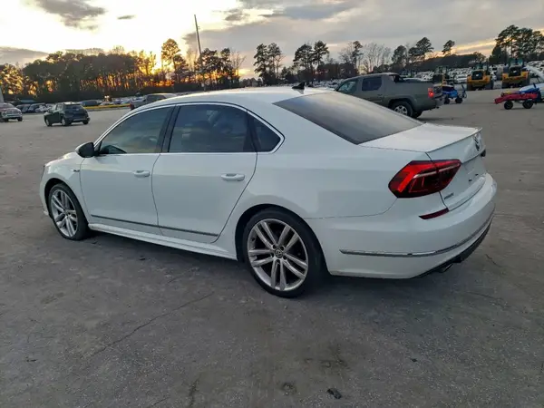 1VWDT7A39HC045116 2017 VOLKSWAGEN PASSAT - Image 2