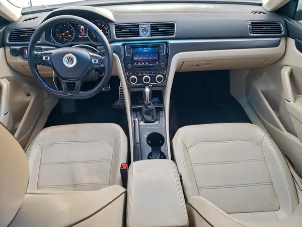 1VWDT7A39HC045116 2017 VOLKSWAGEN PASSAT - Image 8
