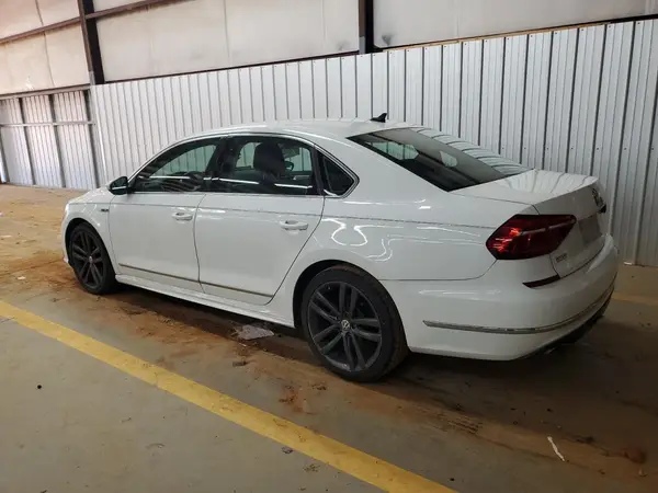 1VWDT7A39HC046864 2017 VOLKSWAGEN PASSAT - Image 2