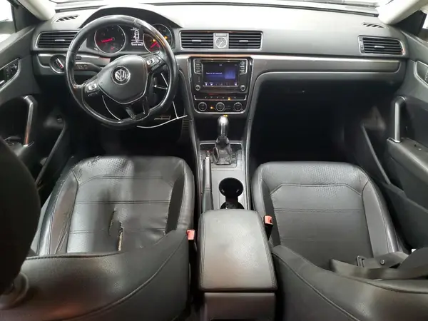 1VWDT7A39HC046864 2017 VOLKSWAGEN PASSAT - Image 8