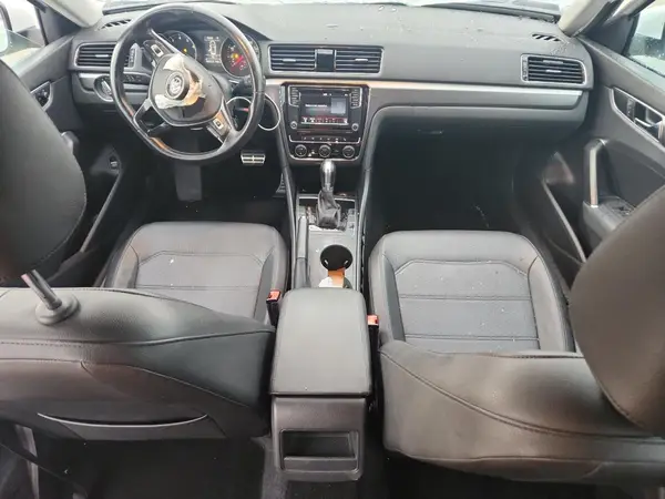 1VWDT7A39HC048159 2017 VOLKSWAGEN PASSAT - Image 8