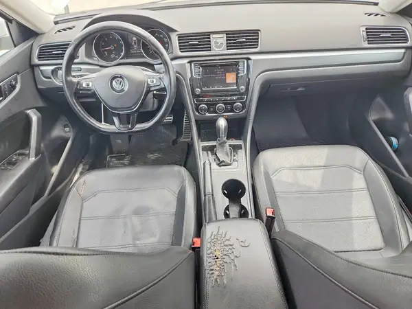 1VWDT7A39HC050865 2017 VOLKSWAGEN PASSAT - Image 8