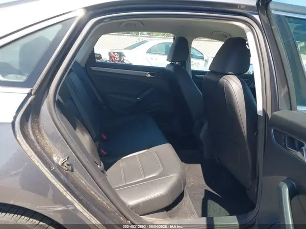 1VWDT7A39HC055192 2017 VOLKSWAGEN PASSAT - Image 8