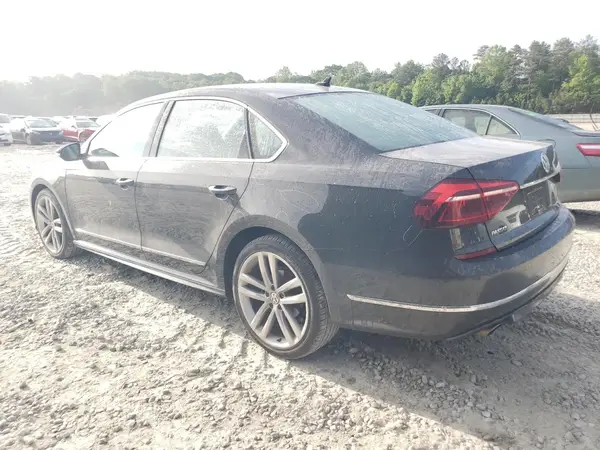 1VWDT7A39HC058805 2017 VOLKSWAGEN PASSAT - Image 2