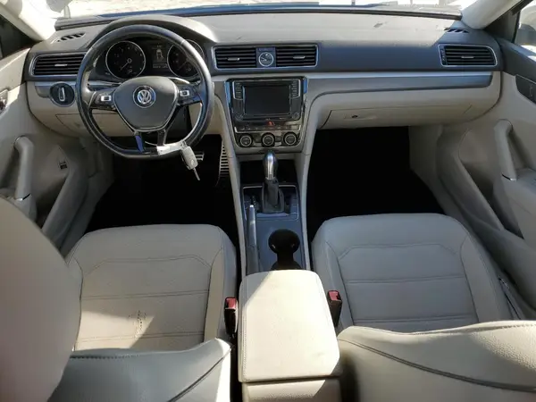 1VWDT7A39HC063017 2017 VOLKSWAGEN PASSAT - Image 8