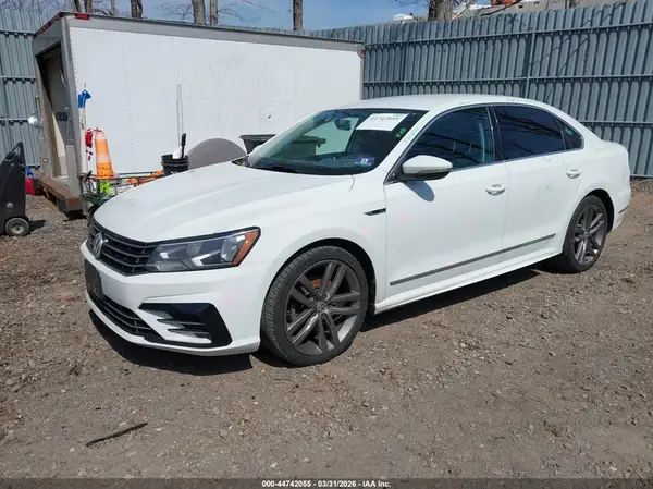 1VWDT7A39HC065639 2017 VOLKSWAGEN PASSAT - Image 2