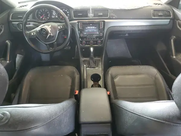 1VWDT7A39HC068170 2017 VOLKSWAGEN PASSAT - Image 8