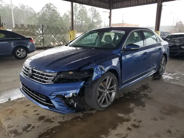 1VWDT7A39HC069643 2017 VOLKSWAGEN PASSAT - Image 1