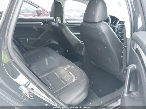 1VWDT7A39HC078035 2017 VOLKSWAGEN PASSAT - Image 8