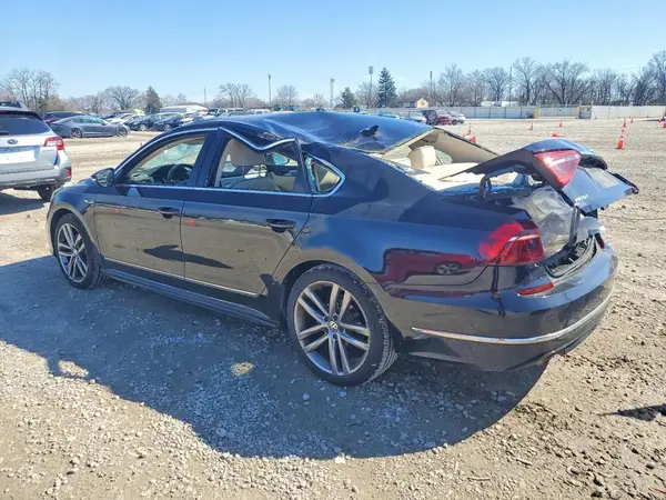 1VWDT7A39HC083574 2017 VOLKSWAGEN PASSAT - Image 2