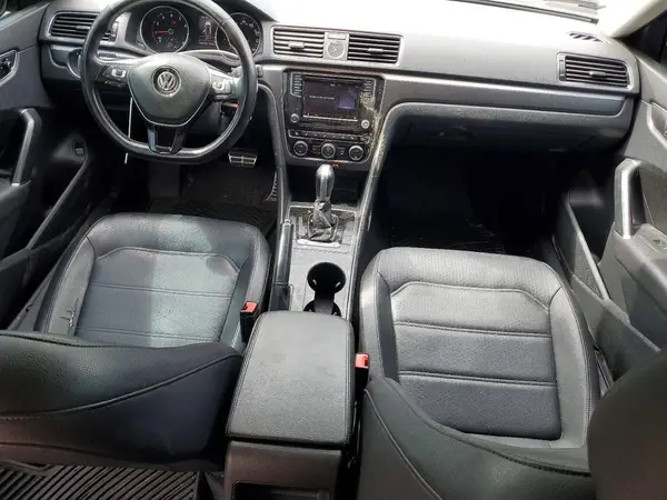 1VWDT7A39HC085180 2017 VOLKSWAGEN PASSAT - Image 8