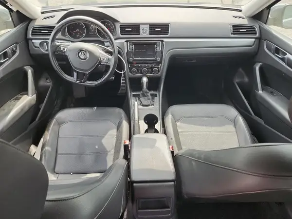 1VWDT7A3XHC003781 2017 VOLKSWAGEN PASSAT - Image 8