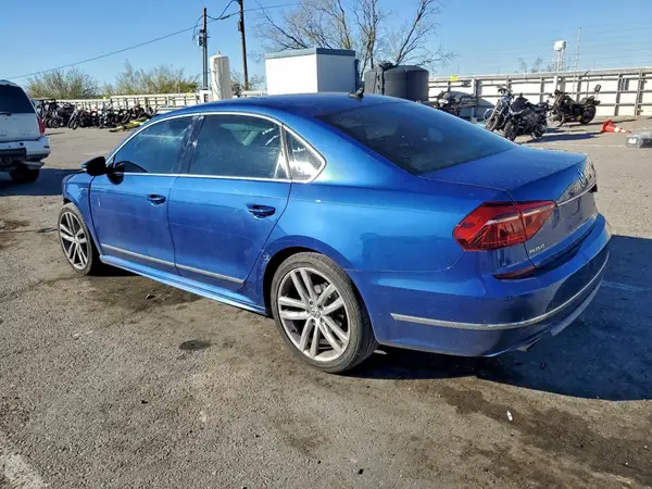 1VWDT7A3XHC014800 2017 VOLKSWAGEN PASSAT - Image 2