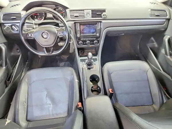 1VWDT7A3XHC016188 2017 VOLKSWAGEN PASSAT - Image 8