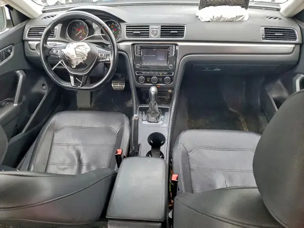 1VWDT7A3XHC022931 2017 VOLKSWAGEN PASSAT - Image 8