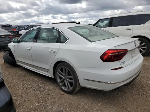 1VWDT7A3XHC026820 2017 VOLKSWAGEN PASSAT - Image 2