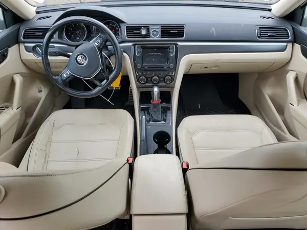 1VWDT7A3XHC026820 2017 VOLKSWAGEN PASSAT - Image 8