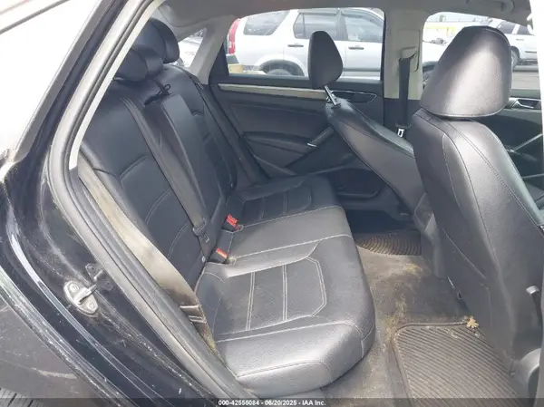 1VWDT7A3XHC039843 2017 VOLKSWAGEN PASSAT - Image 8