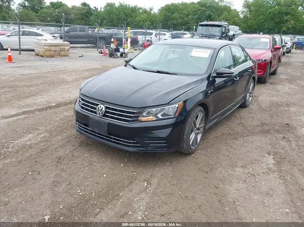 1VWDT7A3XHC044153 2017 VOLKSWAGEN PASSAT - Image 2