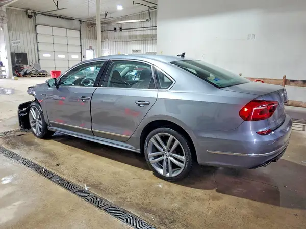 1VWDT7A3XHC046405 2017 VOLKSWAGEN PASSAT - Image 2