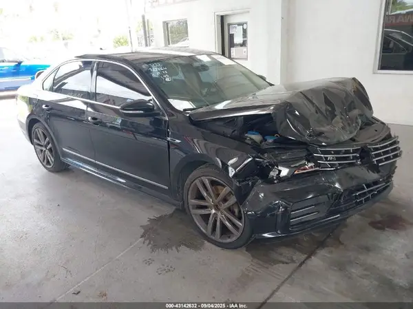 1VWDT7A3XHC047134 2017 VOLKSWAGEN PASSAT - Image 1
