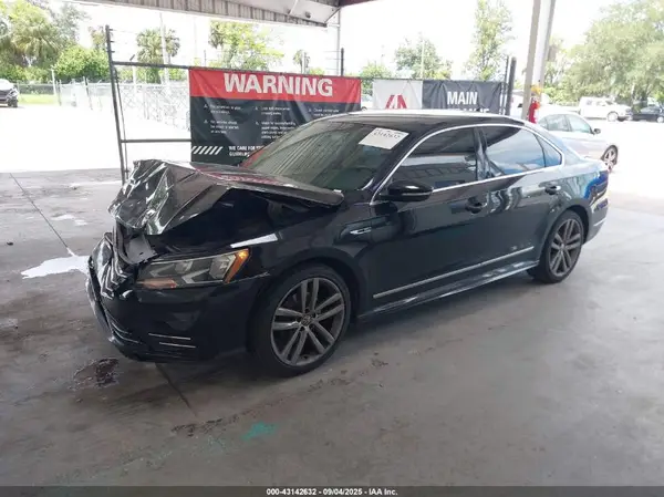1VWDT7A3XHC047134 2017 VOLKSWAGEN PASSAT - Image 2