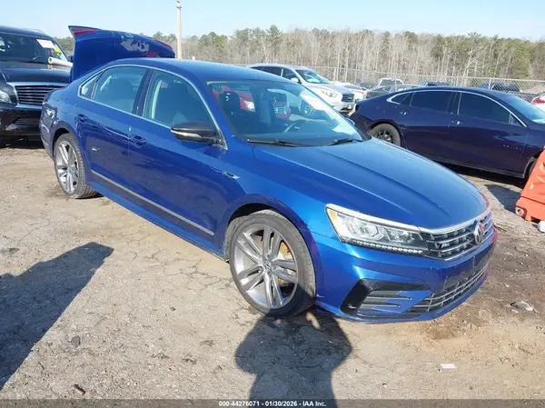 1VWDT7A3XHC048994 2017 VOLKSWAGEN PASSAT - Image 1