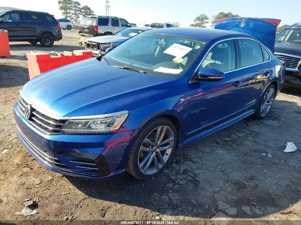 1VWDT7A3XHC048994 2017 VOLKSWAGEN PASSAT - Image 2