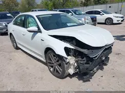 1VWDT7A3XHC052981 2017 VOLKSWAGEN PASSAT