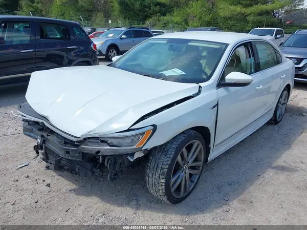 1VWDT7A3XHC052981 2017 VOLKSWAGEN PASSAT - Image 2