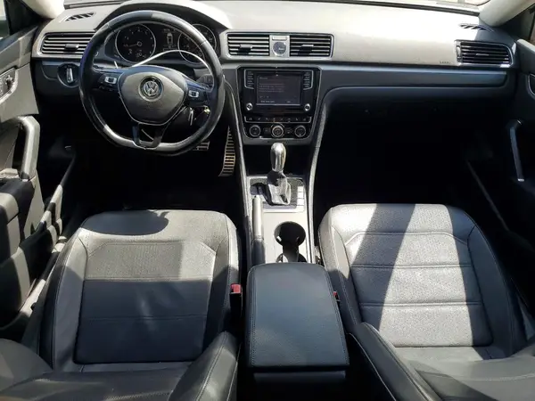 1VWDT7A3XHC054536 2017 VOLKSWAGEN PASSAT - Image 8