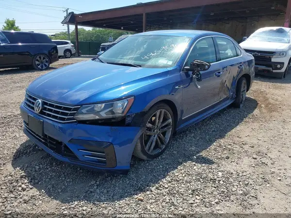 1VWDT7A3XHC056528 2017 VOLKSWAGEN PASSAT - Image 2