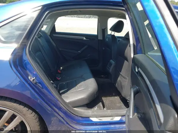 1VWDT7A3XHC056528 2017 VOLKSWAGEN PASSAT - Image 8
