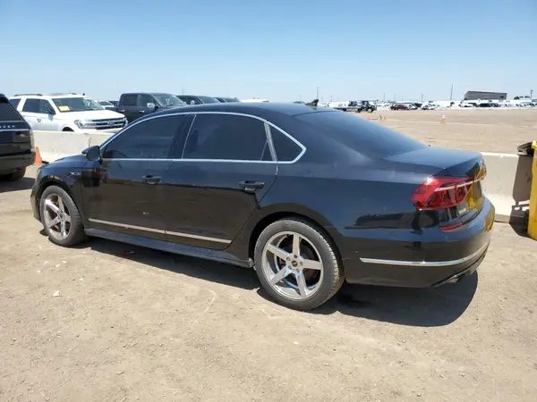 1VWDT7A3XHC058022 2017 VOLKSWAGEN PASSAT - Image 2