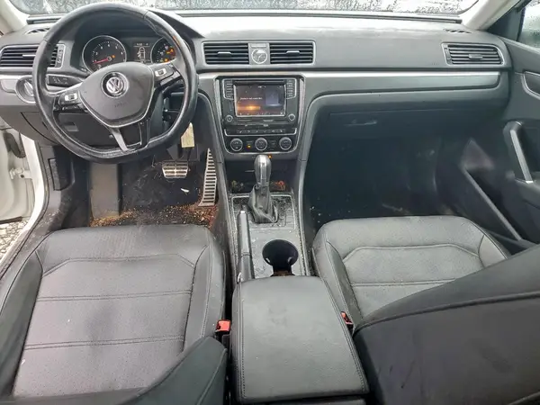 1VWDT7A3XHC061468 2017 VOLKSWAGEN PASSAT - Image 8
