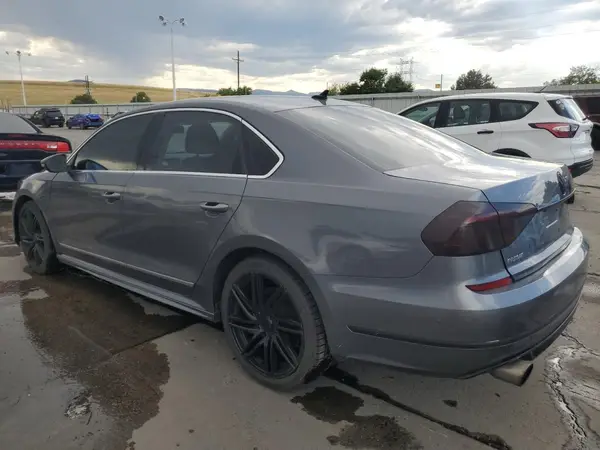 1VWDT7A3XHC066282 2017 VOLKSWAGEN PASSAT - Image 2