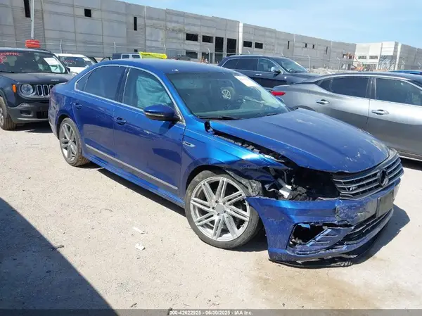 1VWDT7A3XHC068954 2017 VOLKSWAGEN PASSAT - Image 1