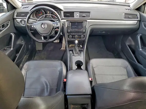 1VWDT7A3XHC071501 2017 VOLKSWAGEN PASSAT - Image 8