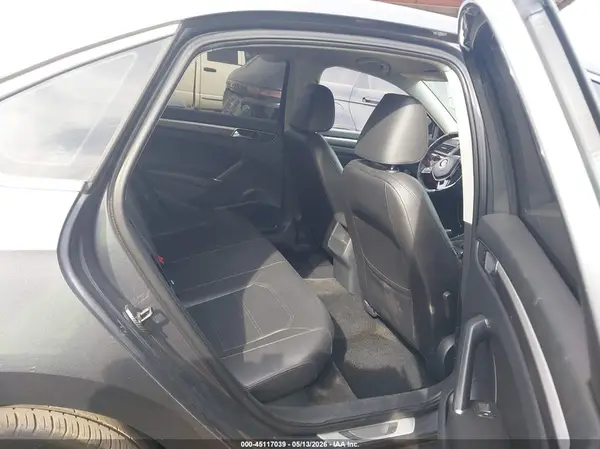 1VWDT7A3XHC076844 2017 VOLKSWAGEN PASSAT - Image 8