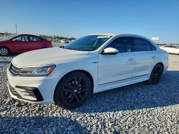 1VWDT7A3XHC082630 2017 VOLKSWAGEN PASSAT - Image 1