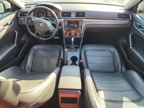 1VWDT7A3XHC082630 2017 VOLKSWAGEN PASSAT - Image 8
