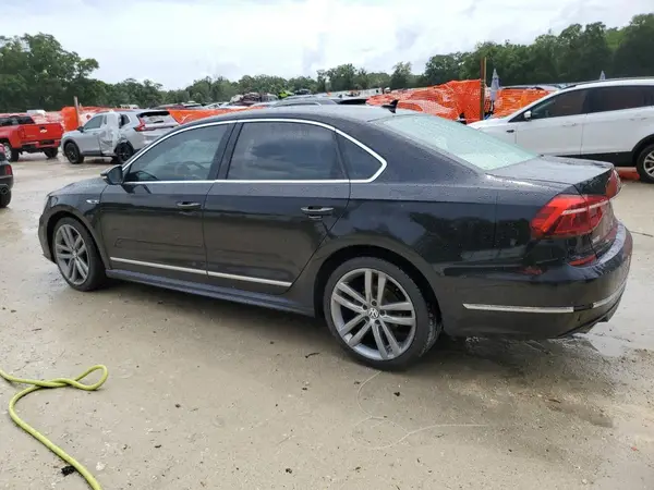 1VWDT7A3XHC083339 2017 VOLKSWAGEN PASSAT - Image 2
