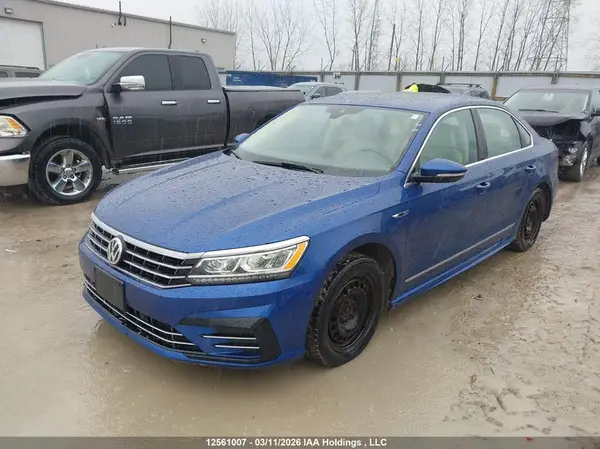 1VWET7A30HC063413 2017 VOLKSWAGEN PASSAT - Image 2