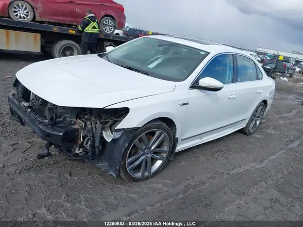 1VWET7A35HC082801 2017 VOLKSWAGEN PASSAT - Image 2