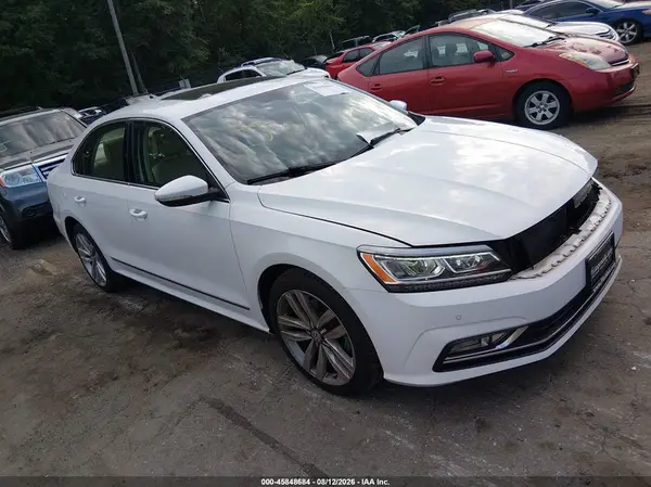 1VWGT7A30HC005181 2017 VOLKSWAGEN PASSAT - Image 1