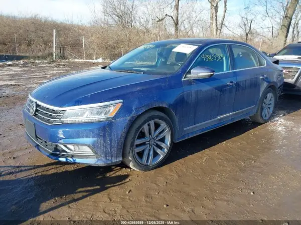 1VWGT7A30HC026693 2017 VOLKSWAGEN PASSAT - Image 2
