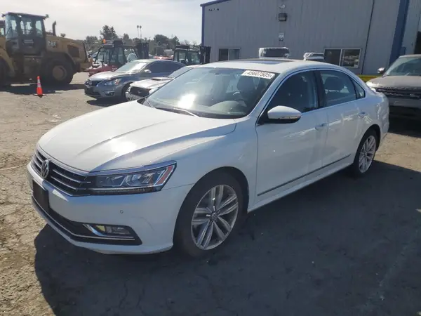 1VWGT7A30HC028198 2017 VOLKSWAGEN PASSAT - Image 1