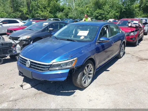 1VWGT7A30HC030680 2017 VOLKSWAGEN PASSAT - Image 2
